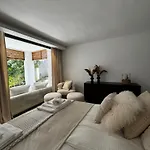 Bliss - Serenity 4-bedroom With Exclisive Heated Private Pool & Jacuzzi, Tropical Garden, Marbesa - Steps From The Cabopino *