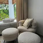 Bliss - Serenity 4-bedroom With Exclisive Heated Private Pool & Jacuzzi, Tropical Garden, Marbesa - Steps From The Cabopino Villa Marbella