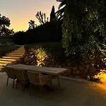 Bliss - Serenity 4-bedroom With Exclisive Heated Private Pool & Jacuzzi, Tropical Garden, Marbesa - Steps From The Cabopino