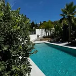 Bliss - Serenity 4-bedroom With Exclisive Heated Private Pool & Jacuzzi, Tropical Garden, Marbesa - Steps From The Cabopino * Marbella