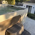 Bliss - Serenity 4-bedroom With Exclisive Heated Private Pool & Jacuzzi, Tropical Garden, Marbesa - Steps From The Cabopino Villa *