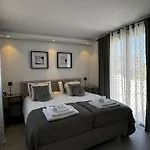 Bliss - Serenity 4-bedroom With Exclisive Heated Private Pool & Jacuzzi, Tropical Garden, Marbesa - Steps From The Cabopino Villa Marbella