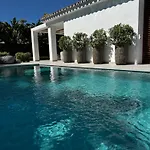 Bliss - Serenity 4-bedroom With Exclisive Heated Private Pool & Jacuzzi, Tropical Garden, Marbesa - Steps From The Cabopino *
