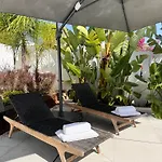 Bliss - Serenity 4-bedroom With Exclisive Heated Private Pool & Jacuzzi, Tropical Garden, Marbesa - Steps From The Cabopino Villa