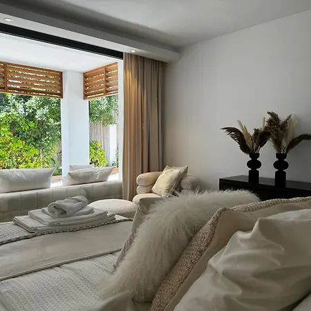 Bliss - Serenity 4-bedroom With Exclisive Heated Private Pool & Jacuzzi, Tropical Garden, Marbesa - Steps From The Cabopino *