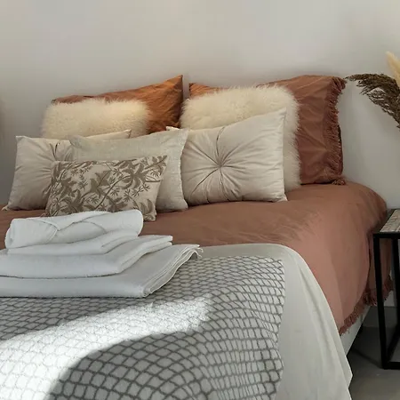 Bliss - Serenity 4-bedroom With Exclisive Heated Private Pool & Jacuzzi, Tropical Garden, Marbesa - Steps From The Cabopino Villa *