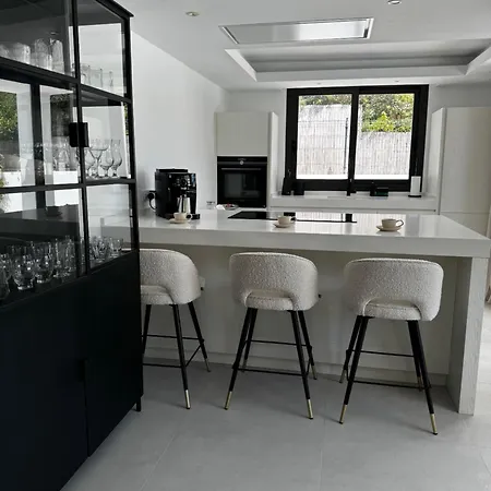 וילה Bliss - Dream Luxury 4-bedroom With Exclisive Heated Private Pool & Jacuzzi, Tropical Garden, Marbesa - Steps From The Cabopino