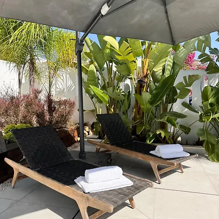 Bliss - Dream Luxury 4-bedroom With Exclisive Heated Private Pool & Jacuzzi, Tropical Garden, Marbesa - Steps From The Cabopino וילה