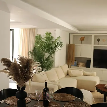 Bliss - Serenity 4-bedroom With Exclisive Heated Private Pool & Jacuzzi, Tropical Garden, Marbesa - Steps From The Cabopino Villa Marbella