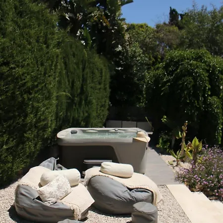 Bliss - Serenity 4-bedroom With Exclisive Heated Private Pool & Jacuzzi, Tropical Garden, Marbesa - Steps From The Cabopino * Marbella