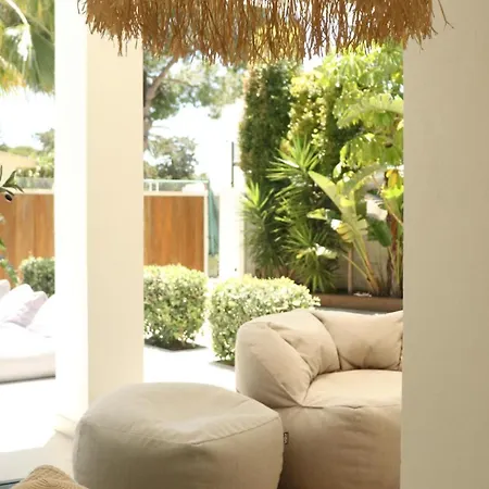 Bliss - Serenity 4-bedroom With Exclisive Heated Private Pool & Jacuzzi, Tropical Garden, Marbesa - Steps From The Cabopino Villa