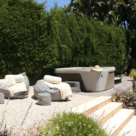 Bliss - Serenity 4-bedroom With Exclisive Heated Private Pool & Jacuzzi, Tropical Garden, Marbesa - Steps From The Cabopino