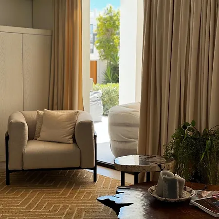 Villa Marbella Bliss - Dream Luxury 4-Bedroom Villa With Exclisive Heated Private Pool & Jacuzzi, Tropical Garden, Marbesa - Steps From The Cabopino Beach