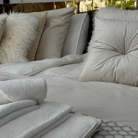 Villa Marbella Bliss - Dream Luxury 4-Bedroom Villa With Exclisive Heated Private Pool & Jacuzzi, Tropical Garden, Marbesa - Steps From The Cabopino Beach Marbella