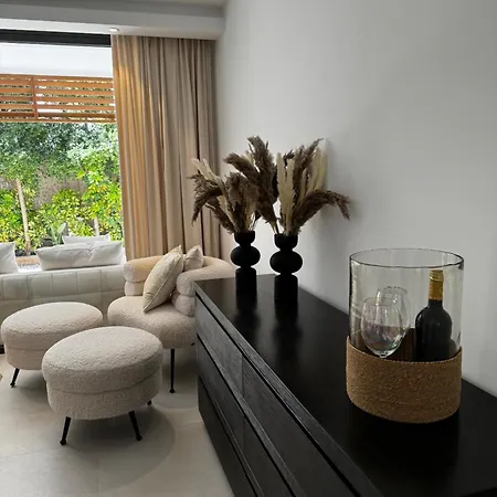 Marbella Bliss - Dream Luxury 4-Bedroom Villa With Exclisive Heated Private Pool & Jacuzzi, Tropical Garden, Marbesa - Steps From The Cabopino Beach * Marbella