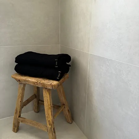 Marbella Bliss - Dream Luxury 4-Bedroom Villa With Exclisive Heated Private Pool & Jacuzzi, Tropical Garden, Marbesa - Steps From The Cabopino Beach