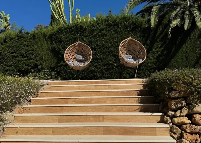 Willa Bliss - Serenity 4-bedroom With Exclisive Heated Private Pool & Jacuzzi, Tropical Garden, Marbesa - Steps From The Cabopino *