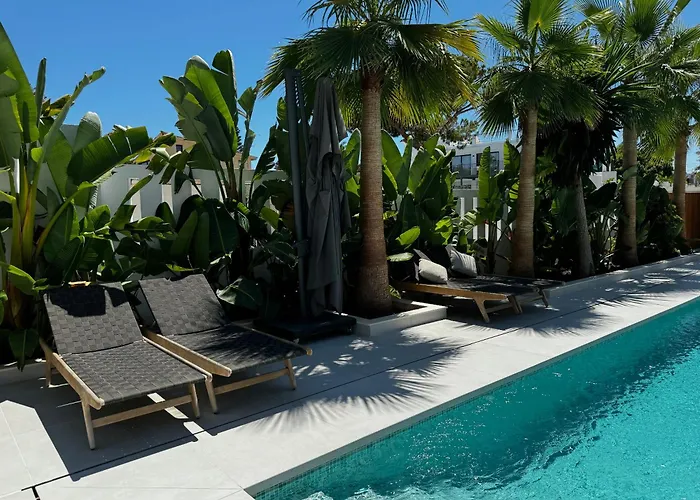 Bliss - Serenity 4-bedroom With Exclisive Heated Private Pool & Jacuzzi, Tropical Garden, Marbesa - Steps From The Cabopino * Marbella