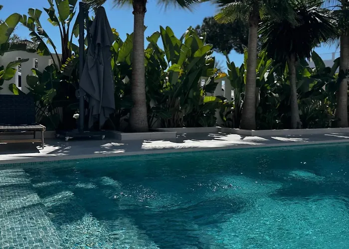 Bliss - Serenity 4-bedroom With Exclisive Heated Private Pool & Jacuzzi, Tropical Garden, Marbesa - Steps From The Cabopino Willa